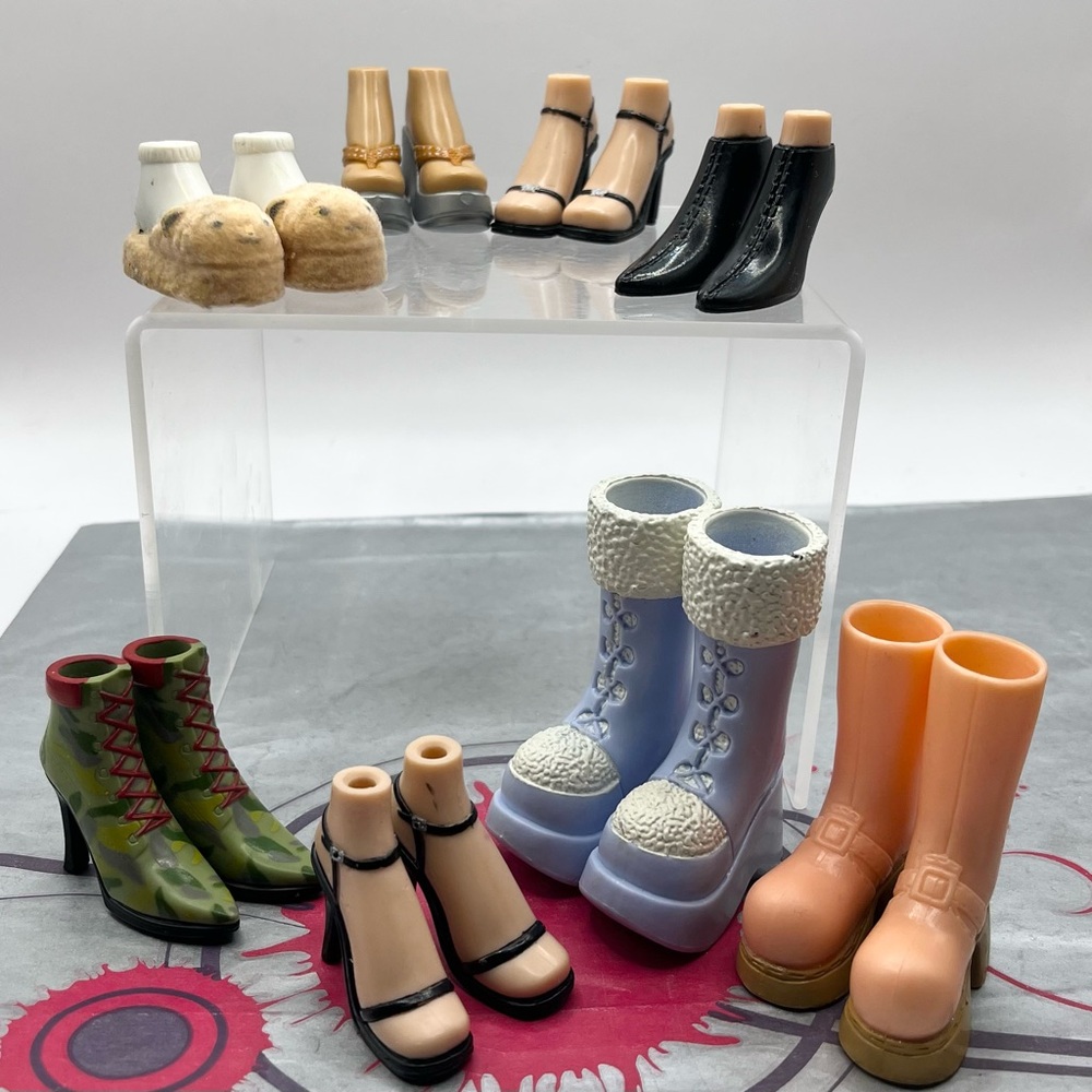 Lot of 8 Bratz Doll Footwear Replacement GUC Shoes Boots